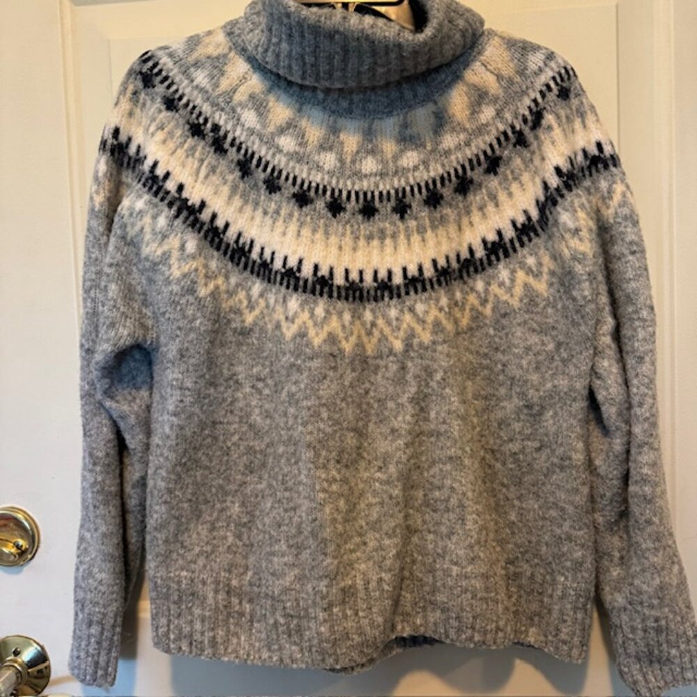 H&M Chunky Grey Knit Turtleneck Sweater Sz Medium